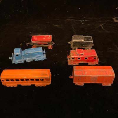 TOOTSIE TOYS AND MIDGE TOYS METAL VEHICLES