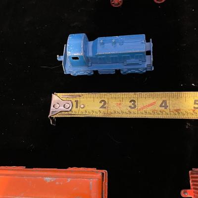 TOOTSIE TOYS AND MIDGE TOYS METAL VEHICLES