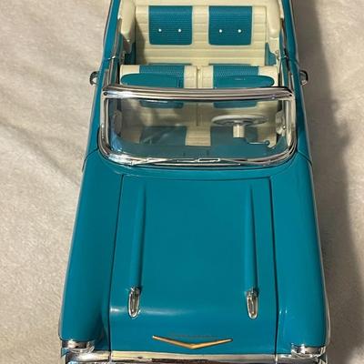 '57 CHEVROLET BEL AIR CONVERTIBLE DIE-CAST MODEL CAR