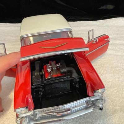 '57 CHEVROLET BEL AIR DIE-CAST MODEL CAR