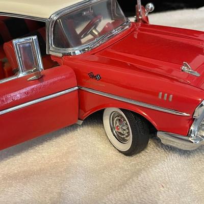 '57 CHEVROLET BEL AIR DIE-CAST MODEL CAR