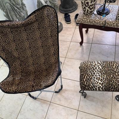 Sale Photo Thumbnail #94: Bundle of leopard print items