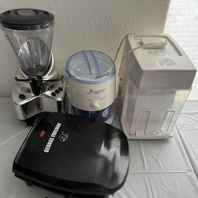 Sale Photo Thumbnail #105: George Foreman 
Blender 
Ice machine 
Food processor