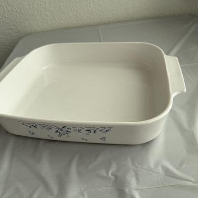 Sale Photo Thumbnail #119: Beautiful casserole dish