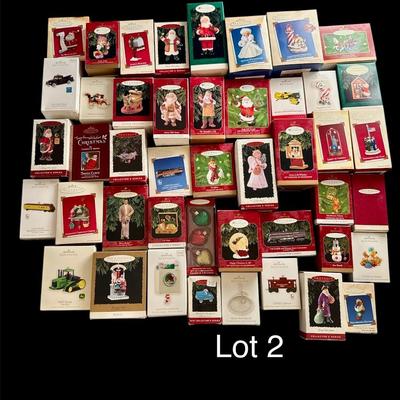 Lot 2: Christmas Ornaments