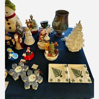 Lot 3 : Christmas Bundle