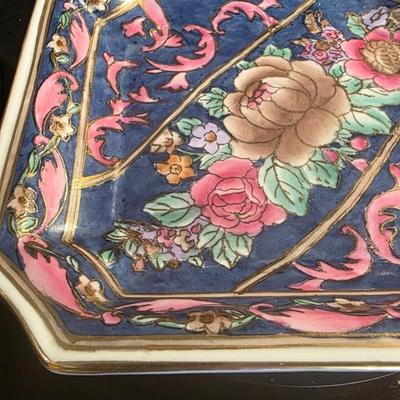 Vintage Chinese Rose Medallion Octagonal Plate — Hand-Painted Porcelain Art with Floral and Gold Detailing