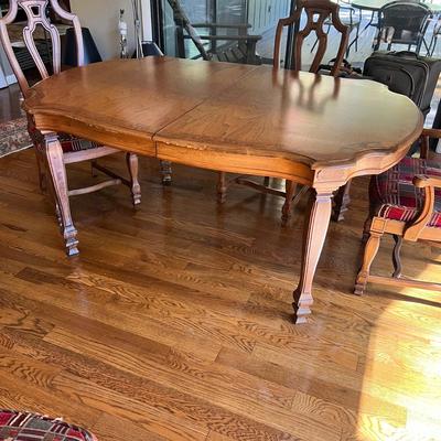 Dining Table & Chairs