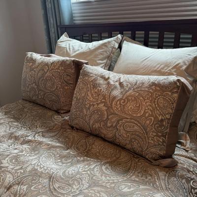 Queen Size Bedding (PC-BC)