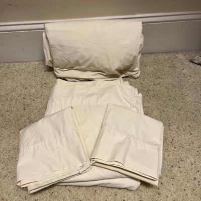 Queen Size Bedding (PC-BC)