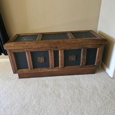 Lane Mediterranean Style Cedar Chest