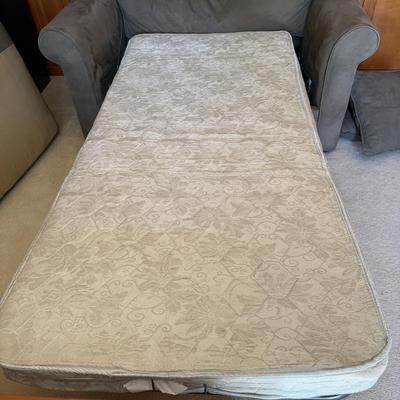 Havertys Love Seat Sleeper