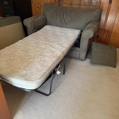 Havertys Love Seat Sleeper