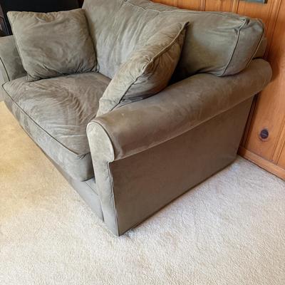 Havertys Love Seat Sleeper