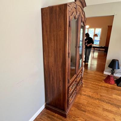 Thomasville China Cabinet W/Light