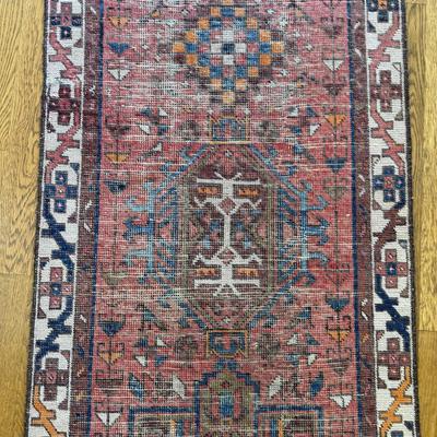 2’ 7” x 12’ 6” Runner Rug
