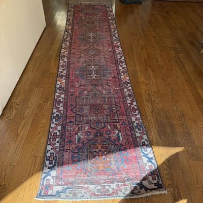 2’ 7” x 12’ 6” Runner Rug