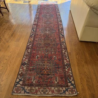 2’ 7” x 12’ 6” Runner Rug