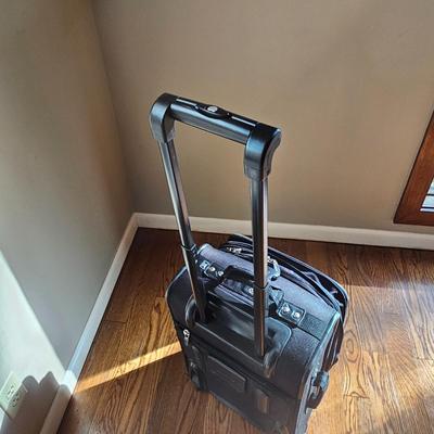 London Fog, Jump & Delsey Brand Luggage