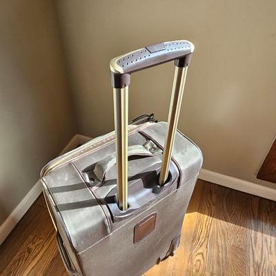 London Fog, Jump & Delsey Brand Luggage