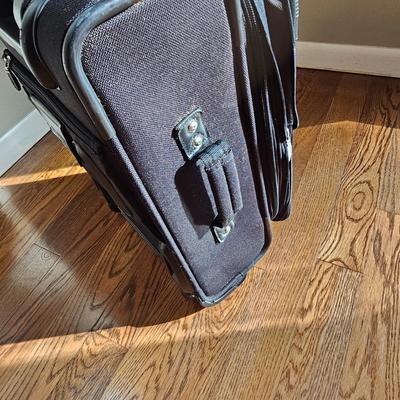 London Fog, Jump & Delsey Brand Luggage