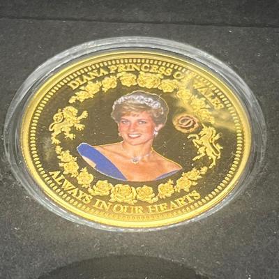 LOT 60: Commemorative Coins - Bradford Exchange - Presidents, Princess Diana and John Wayne