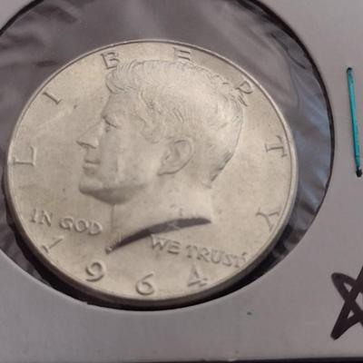 Pair of 1964 Kennedy Silver Half Dollars Circulated (11)