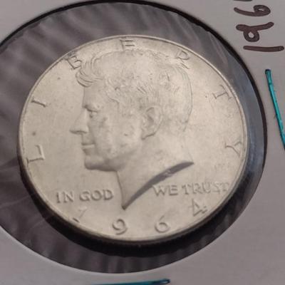 Pair of 1964 Kennedy Silver Half Dollars Circulated (11)