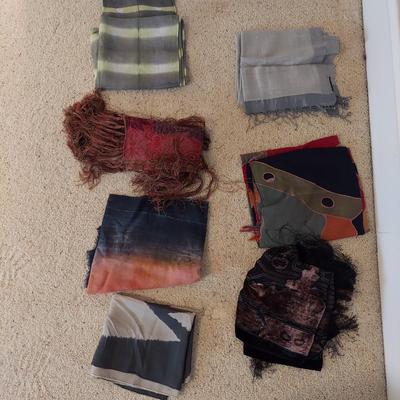 Coach Gloves, Fur Scarves & More Women's Accessories (BB1-BBL)