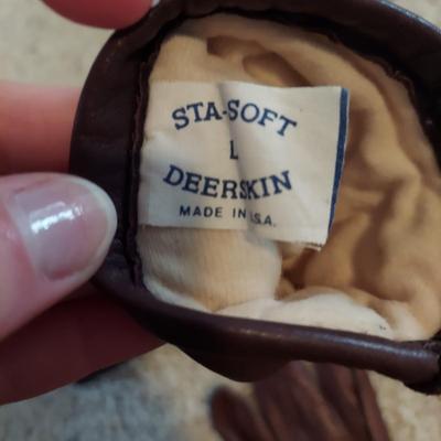 Coach Gloves, Fur Scarves & More Women's Accessories (BB1-BBL)