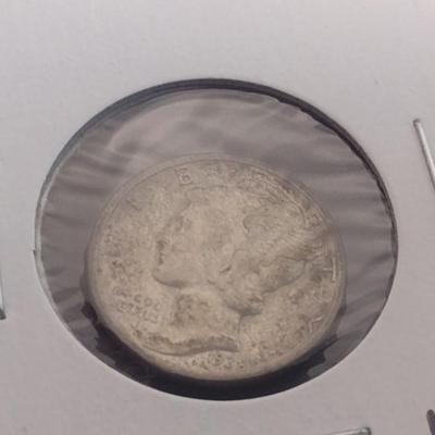 Pair of Mercury Silver Dimes 1938 and 1942 Circulated (20)