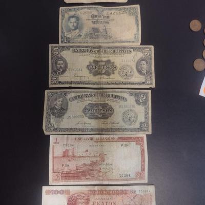 Set of Five Foreign Paper Currency Circulated Condition (149)