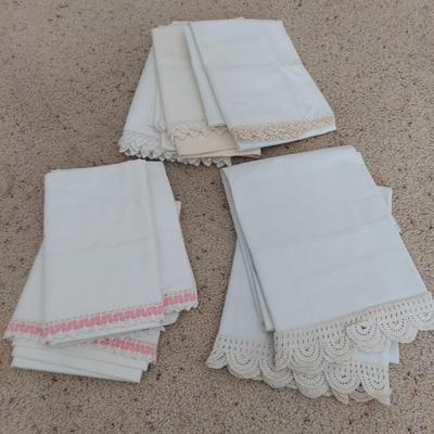 Vintage Crochet Table Linens (BD-BBL)