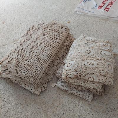 Vintage Crochet Table Linens (BD-BBL)