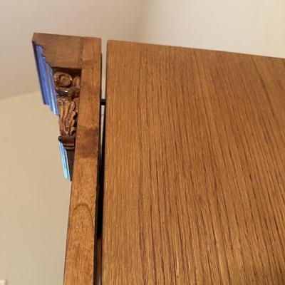 7ft Lighted Bookshelf