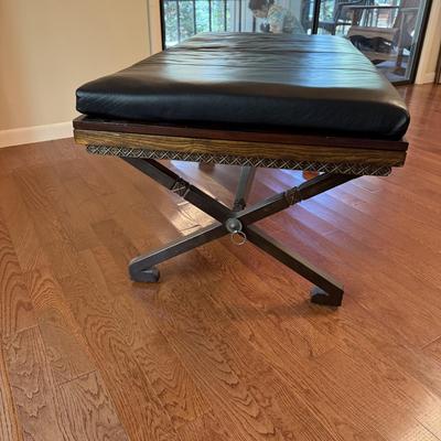 Leather Cushioned Coffee Table / Bench