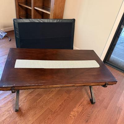 Leather Cushioned Coffee Table / Bench