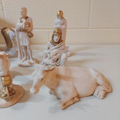 Vintage Holland Mold Nativity Set (-BBL)