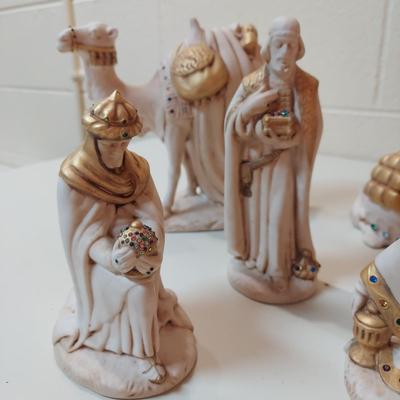 Vintage Holland Mold Nativity Set (-BBL)