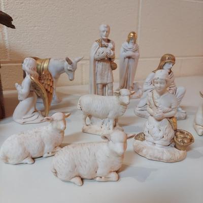Vintage Holland Mold Nativity Set (-BBL)