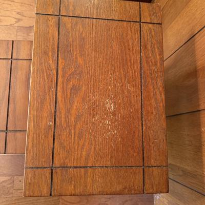 Petite Mission Style Nesting Tables