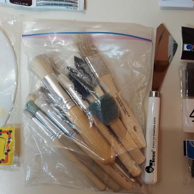 Bob Ross Paint, Brushes & More (WS-BBL)