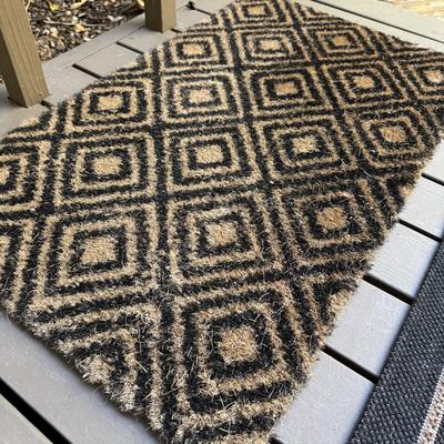 Black and Tan Outdoor Rugs