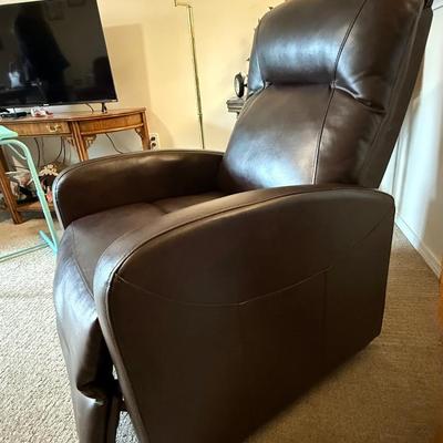 Sale Photo Thumbnail #18: Sits so nice, very clean, used very little