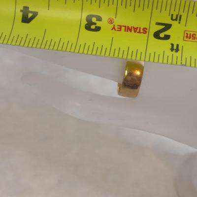 18 Karat Yellow Gold Ring- Size 9- Approx 6.2 Grams