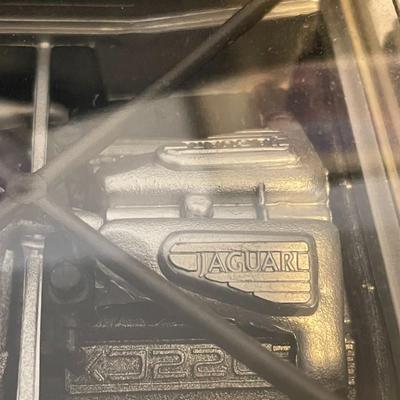JAGUAR XJ220 DIE-CAST MODEL CAR