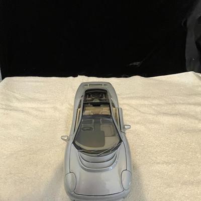 JAGUAR XJ220 DIE-CAST MODEL CAR