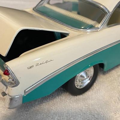 '56 CHEVROLET BEL AIR DIE-CAST MODEL
