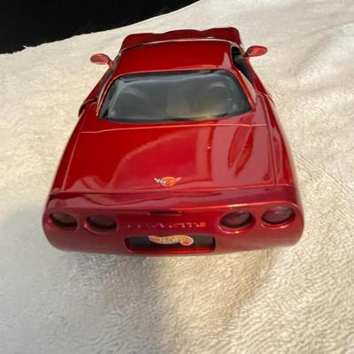 HOT WHEELS SERIES '97 CHEVROLET CORVETTE DIE-CAST MODEL
