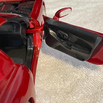 HOT WHEELS SERIES '97 CHEVROLET CORVETTE DIE-CAST MODEL